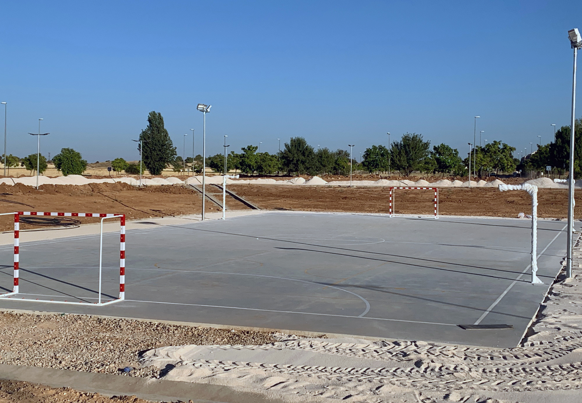 Las obras del nuevo tanque de tormentas que servirá como parque municipal afrontan su recta final