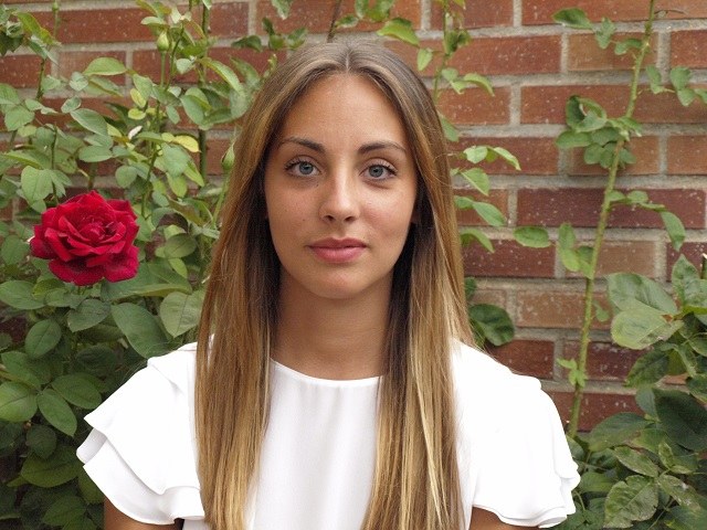 LAURA_Reina_CONCHUELA_CASTELLOT2.jpg
