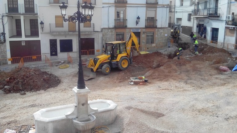 OBRAS_PLAZA_MAYOR_DE_HORCHE.jpg