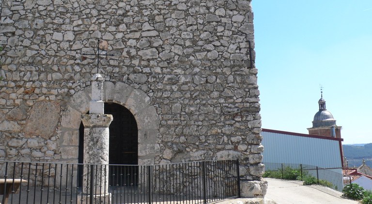16.negro.ermita de san sebastian.2.jpg