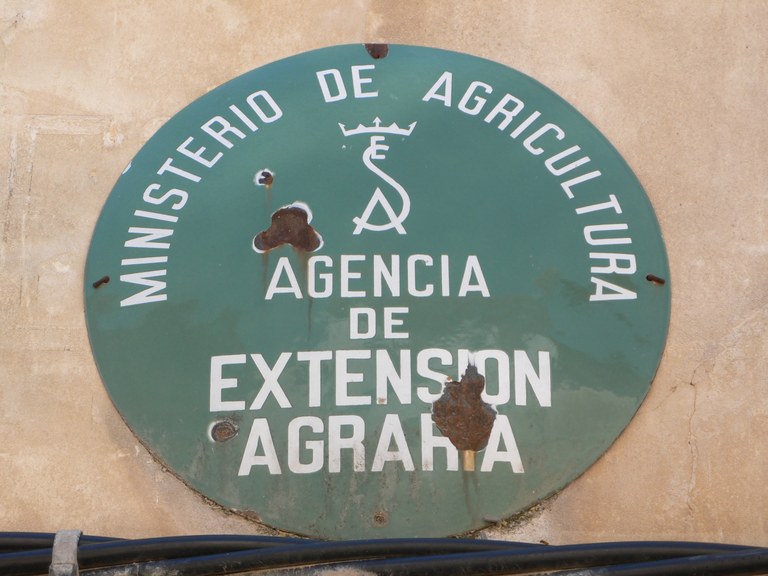 17.negro.escuelas antiguas.jpg