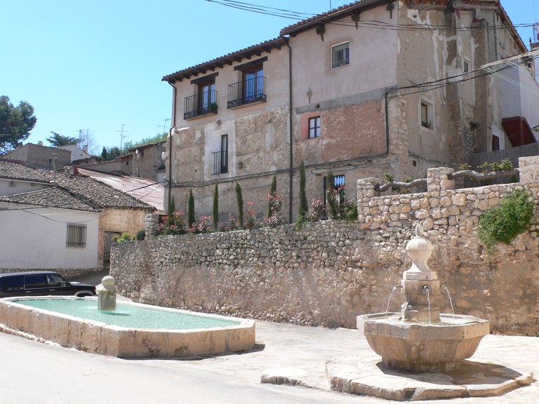 19.negro.fuente vieja.jpg