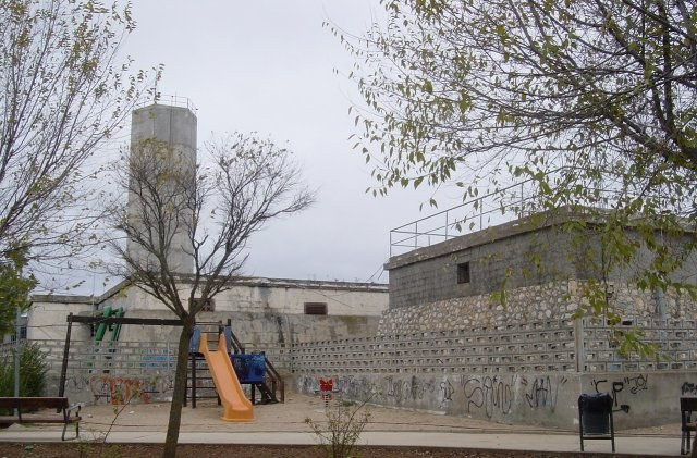 phoca_thumb_l_12.negro.depositos.jpg