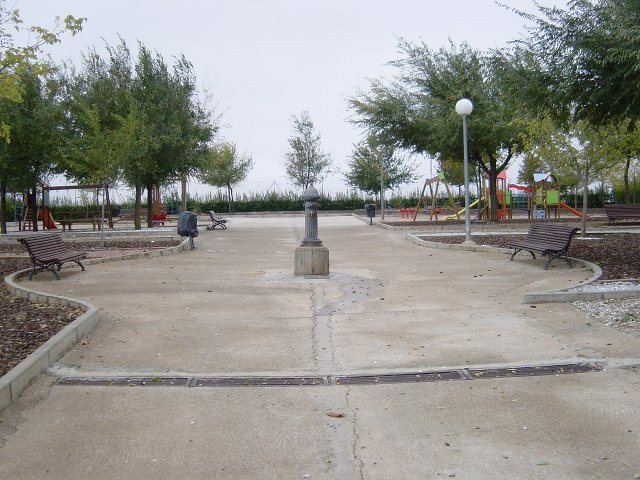 phoca_thumb_l_23.negro.parque ignacio calvo.jpg
