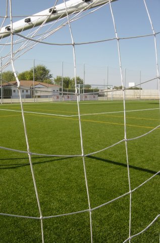 phoca_thumb_l_27.negro.polideportivo municipal san roque - campo de futbol.2.jpg