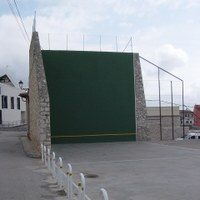 18.negro.fronton.jpg